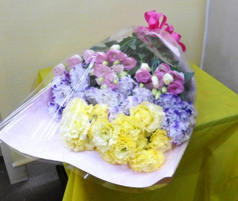 【花束】お誕生日にトルコキキョウの花束